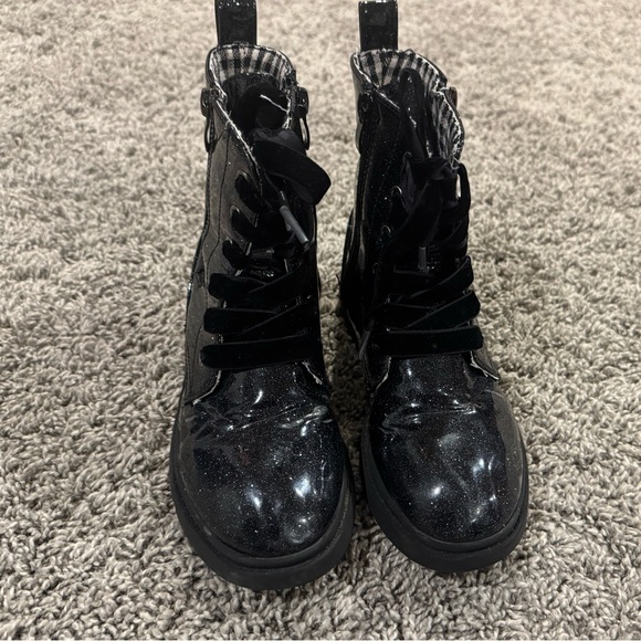 Girls Sparkly Black Combat Boots, size 2 - Picture 4 of 16